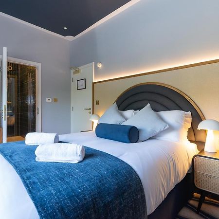 Отель The Anchorage Canford Cliffs Экстерьер фото