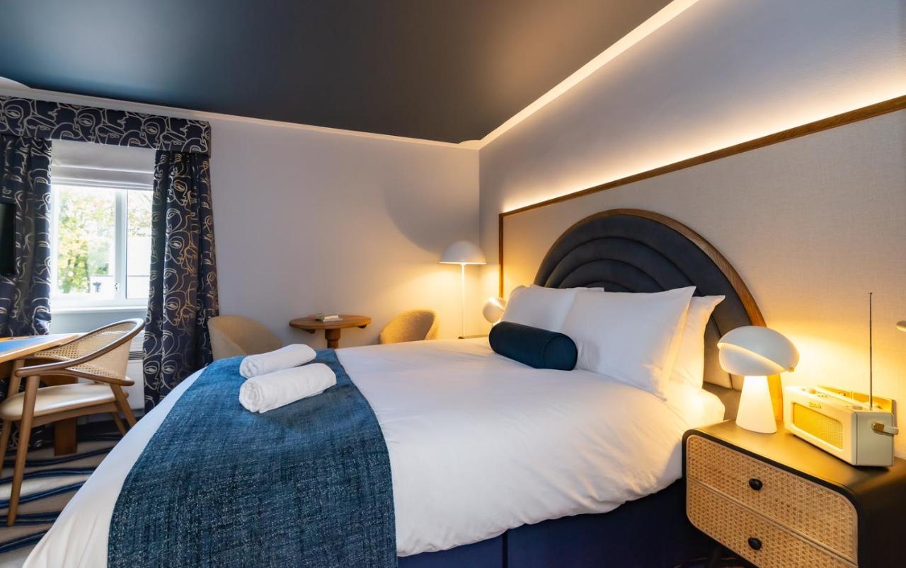 Отель The Anchorage Canford Cliffs Экстерьер фото